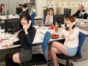 Cưỡi thâm nhập sâu, xuất tinh ở nhiều tư thế khác nhau, cực khoái liên tục